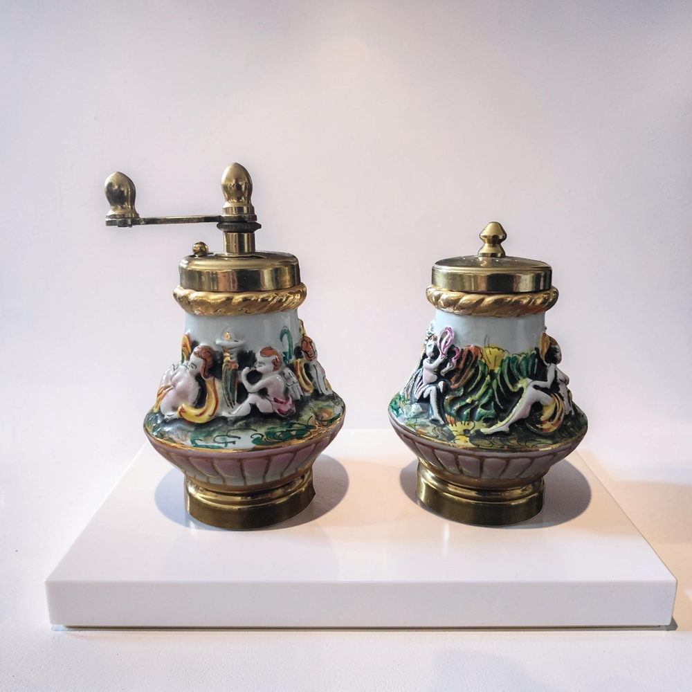Vintage Capodimonte Porcelain Salt Shaker And Pepper Grinder - Picture 2 of 4